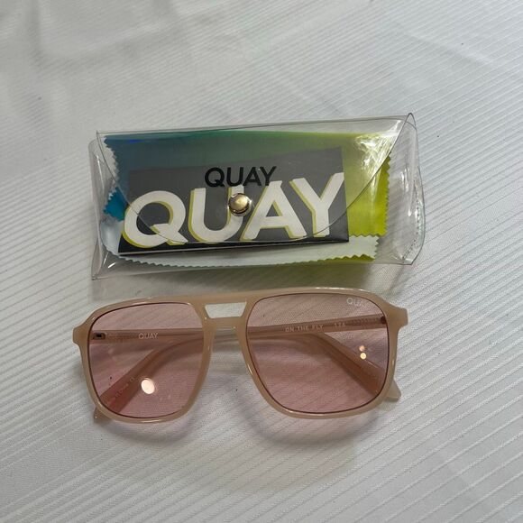 Quay On The Fly 48mm Aviator Sunglasses In Pink Lens CAT 1 - Picture 1 of 5